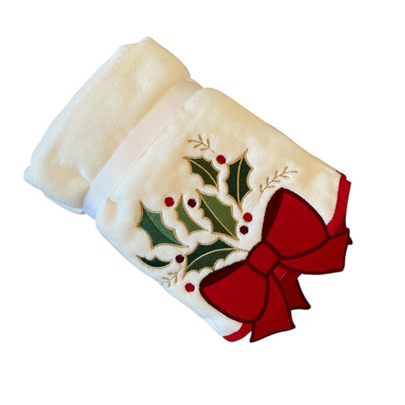 Wellesley Manor Christmas Holly Bow Embroidered Decorative Hand Towel Set of 2 - Picture 12 of 15